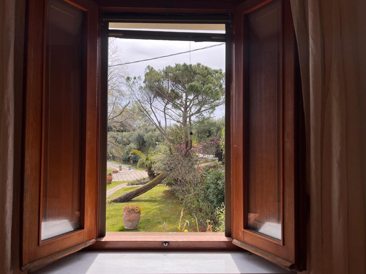 Casa Del Pino Bed & Breakfast Borgo a Buggiano Exterior photo